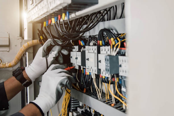 Best Affordable Electrician  in Crystal Lake, FL